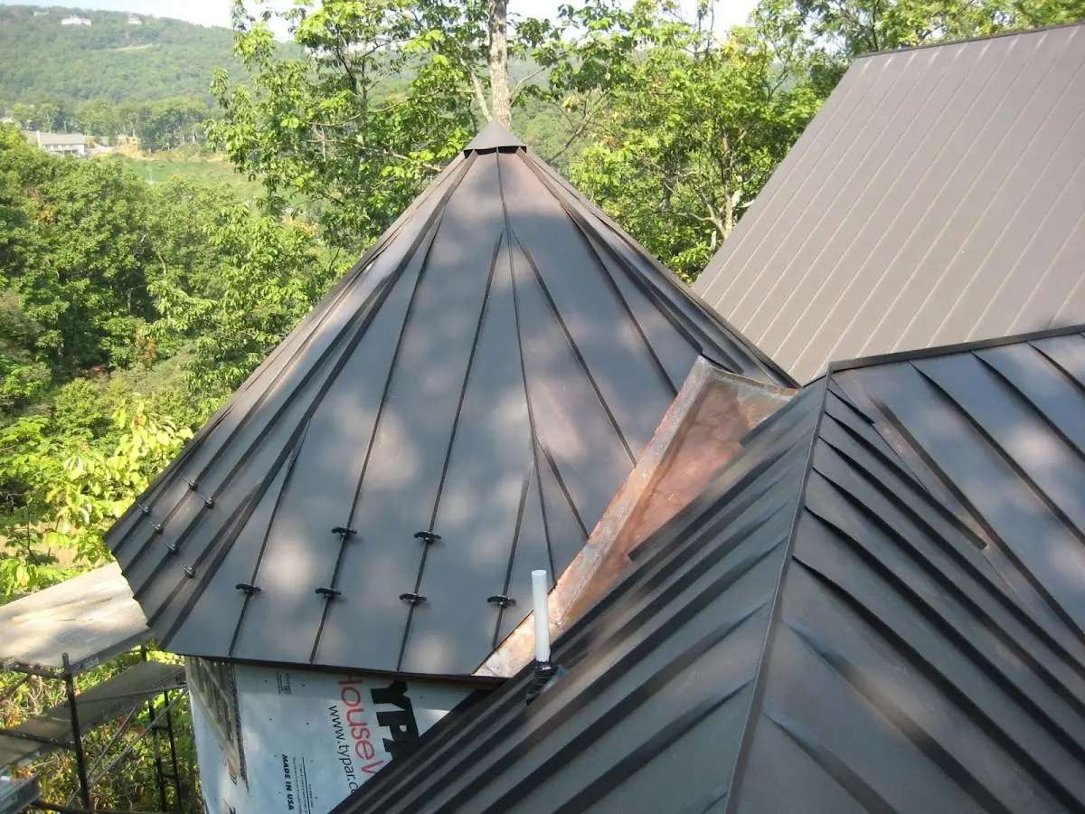 Professional Gutter Cleaning by Craftsman Roofing in Crescent City