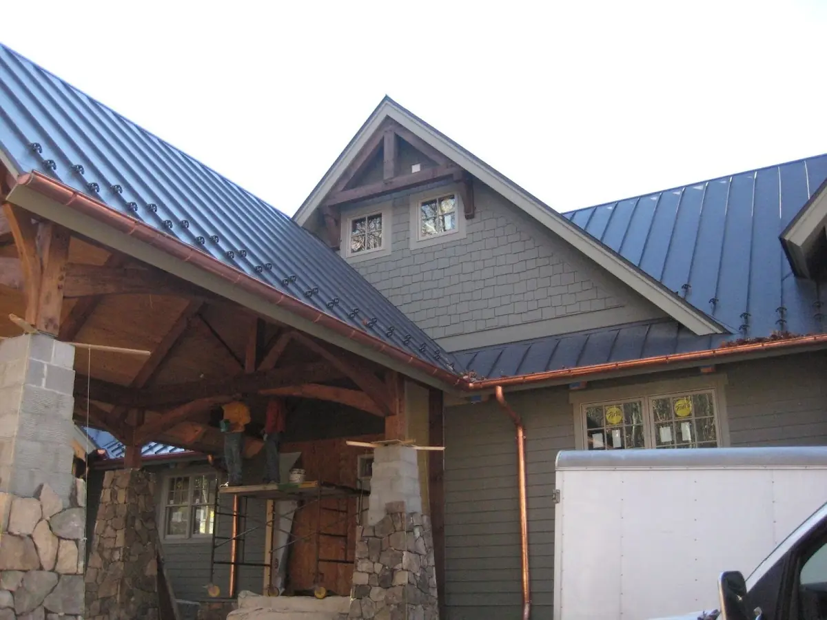Craftsman Roofing team delivering quality roofing work in Crescent City